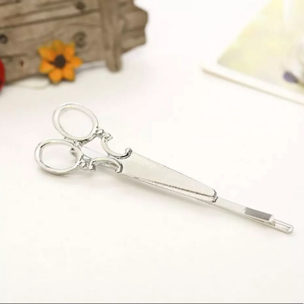 🎉 New Silver Plated Scissors Hair Pin